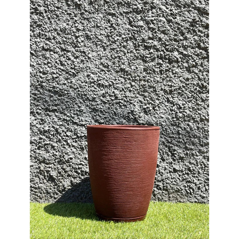 Vaso para plantas com design escovado